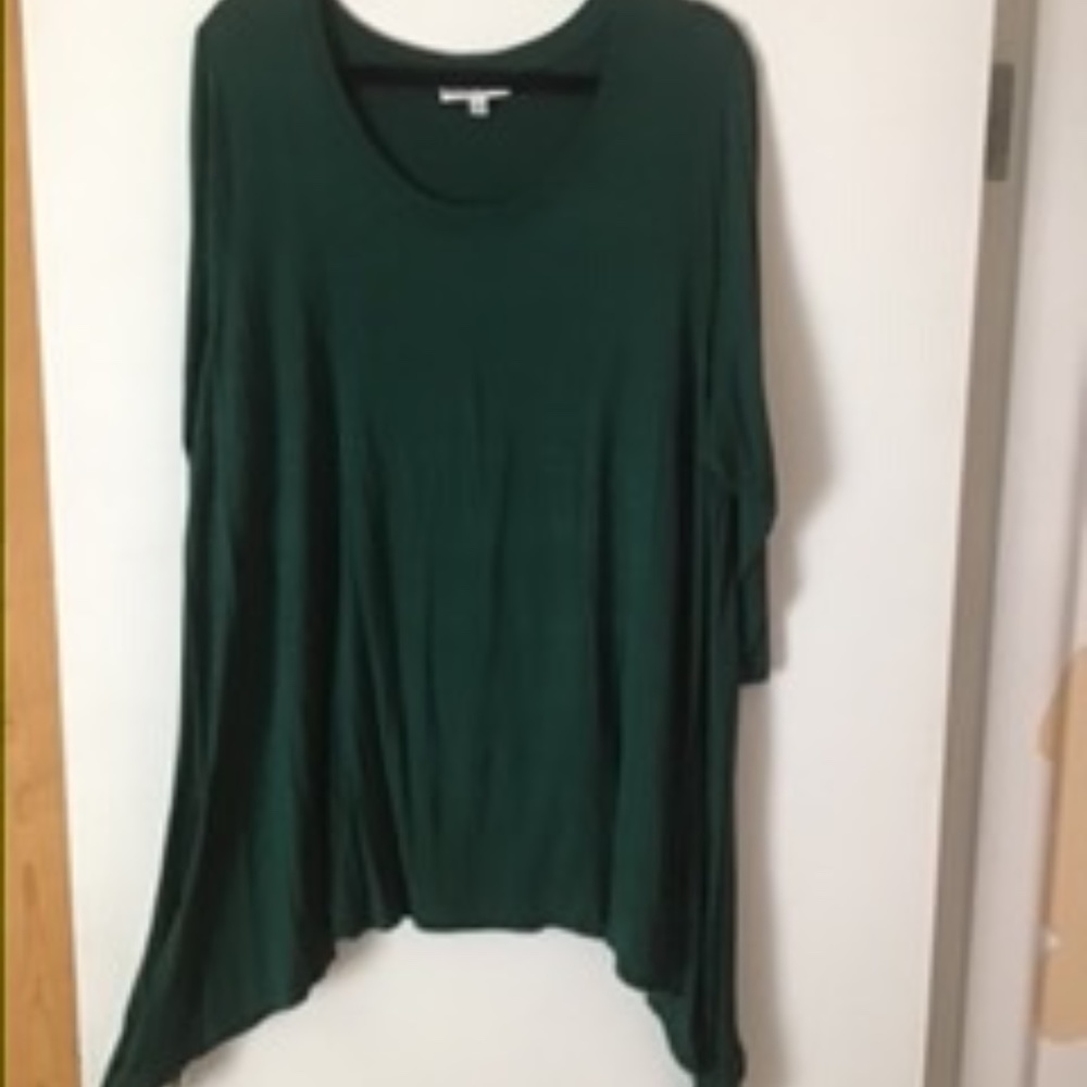 Women’s plus top